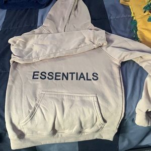 Amazon essentials hoodie. I got a large and felt like it was too small.